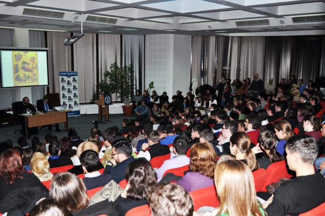 „Dumnezeu i-a făcut pe oameni pentru a fi iubiți și lucrurile pentru a fi folosite, nu invers”