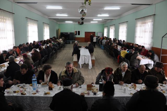 Sărbătoare înălţătoare de Sfântul Nicolae, la Andrieşeni