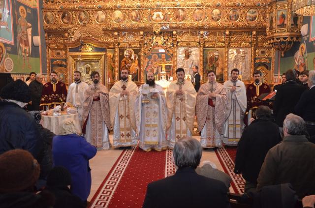 Două hramuri, la Biserica „Sfântul Sava cel Sfinţit“ din Iași