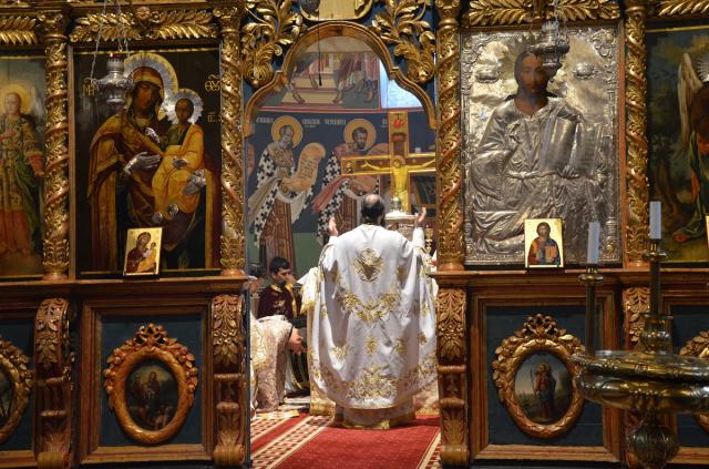 Două hramuri, la Biserica „Sfântul Sava cel Sfinţit“ din Iași