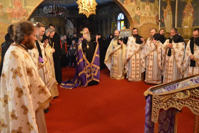 Slujba Parastasului pentru Părintele Justin Pârvu, la 6 luni de la trecerea sa la Domnul
