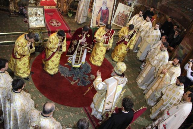 "Sfântul Antipa a arătat că purtarea crucii înseamnă urmarea lui Hristos"
