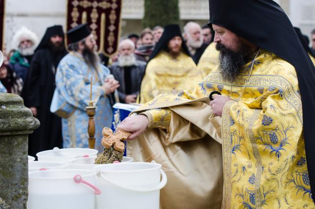 Boboteaza la Mănăstirea Putna