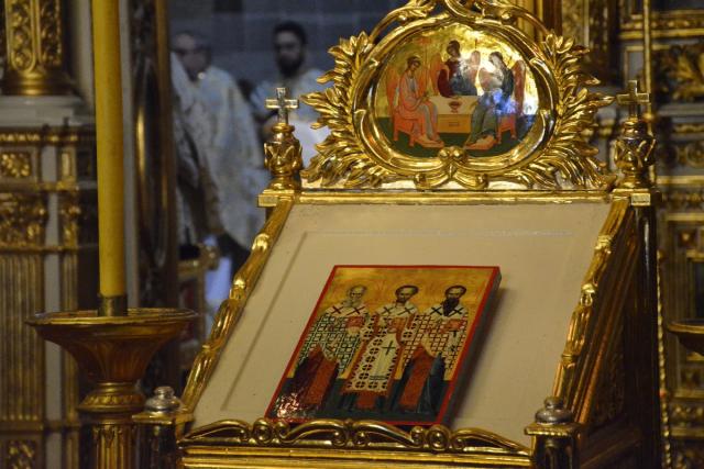 Liturghie oficiată de doi arhierei, la hramul Facultății de Teologie din Iași