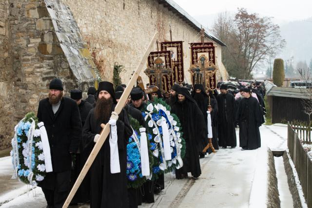 Părintele Serafim de la Putna: în suferință cu Dumnezeu și acum alături de El