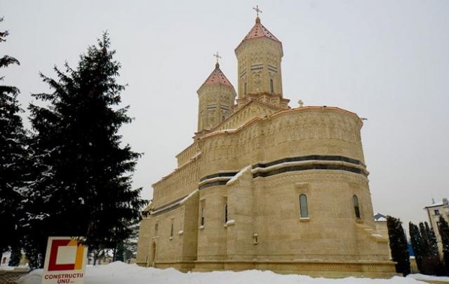 Mănăstirea „Sfinții Trei Ierarhi”din Iași – mărturii ale închinătorilor din trecut și de astăzi