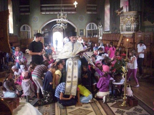 Proiectul misionar „Tabăra din pridvorul satului” pentru copiii săraci