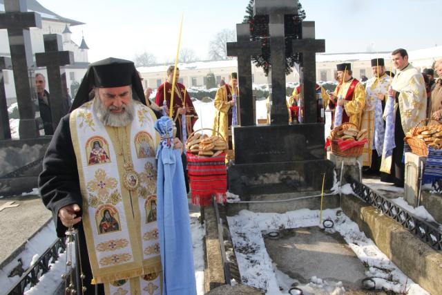 Liturghie arhierească la Catedrala arhiepiscopală din Roman