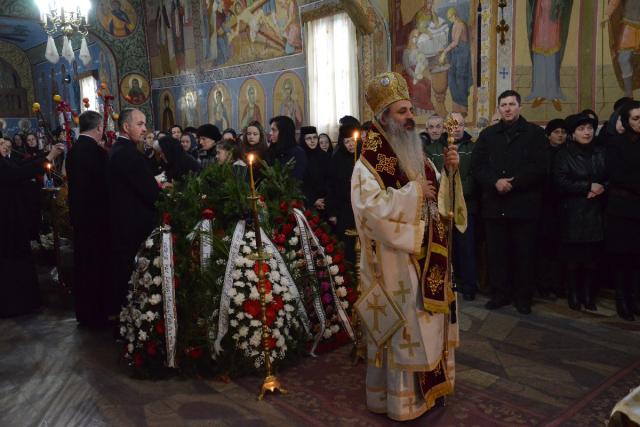 150 de slujitori ai sfintelor altare, prezenți la înmormântarea părintelui Constantin Cojocaru