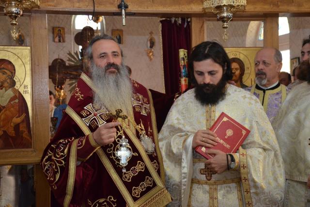 IPS Mitropolit Teofan a oficiat slujba Botezului pentru cel de-al patrulea copil al parohului din Frenciugi
