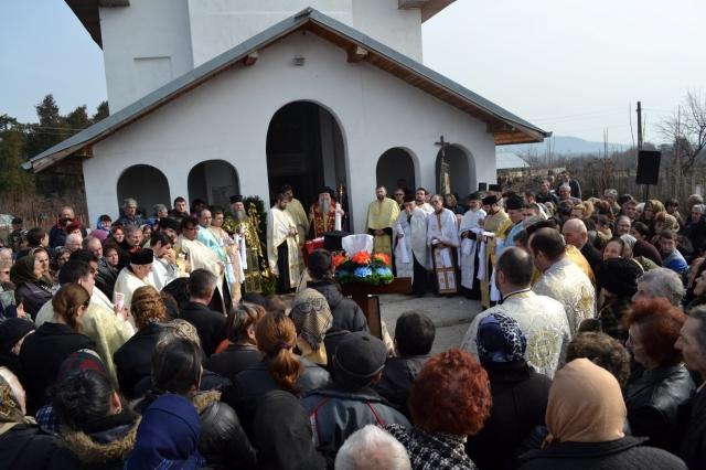 Părintele Matei Gheorghe de la Izvorul Bîrzii a fost înmormântat