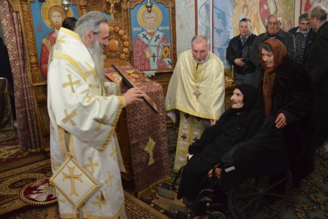 Liturghie arhierească și instalare de preot la Bohotin