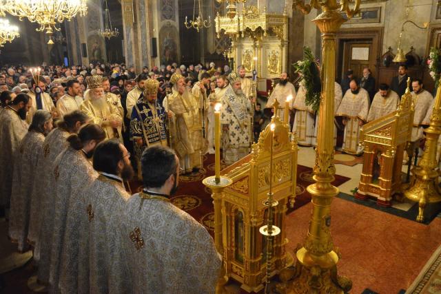 Patru ierarhi, la hramul istoric al Catedralei mitropolitane din Iași