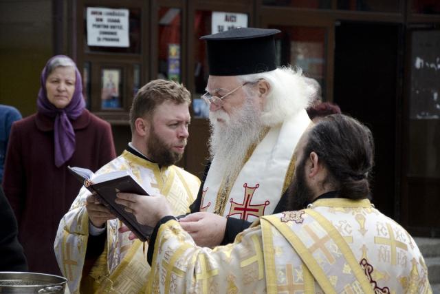 La Catedrala mitropolitană din Iași vor răsuna clopote noi (GALERIE FOTO)