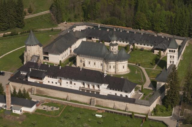 Restaurare, modernizare și conservare la Mănăstirea Putna