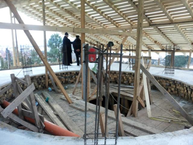 Vizită arhierească pe șantierul noii Catedrale Arhiepiscopale din Curtea de Argeş