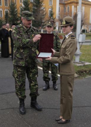 IPS Laurenţiu i-a binecuvântat pe absolvenţii Centrului militar "Decebal"