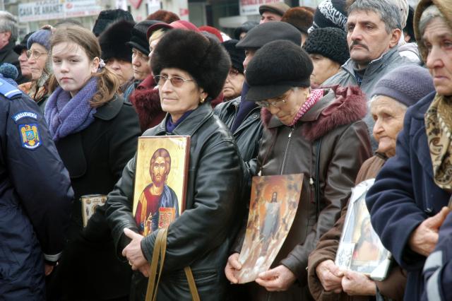 Mărturisire de credinţă prin pelerinaj, la Roman