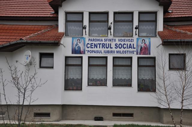 Sărbătoare la Centrul "Popasul iubirii milostive" din Săvinești