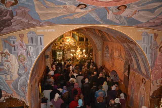 Hramul Bisericii „Buna Vestire“ - Dărmănești din Piatra Neamţ