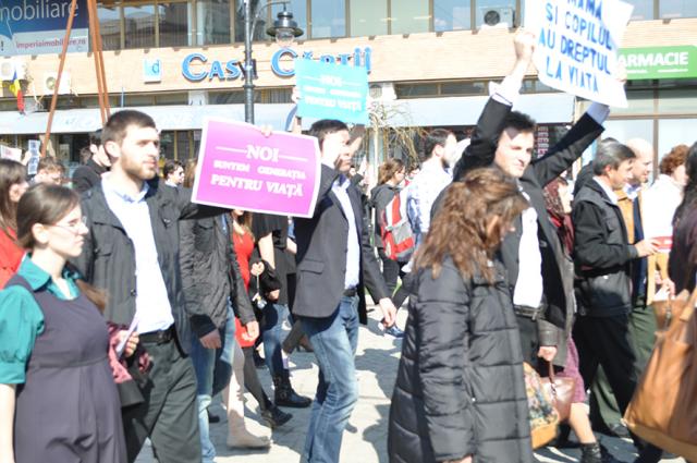Marşul pentru Viaţă, organizat în aproximativ 40 de oraşe din România (GALERIE FOTO)