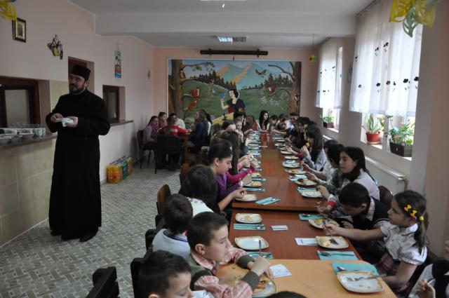 Proiect filantropic la Centrul "Visătorii" din Fundu Moldovei