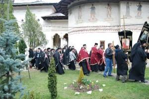 Slujbă de prohodire în Lavra Sfântului Irodion de la Lainici: monahul Serghie a trecut la Domnul