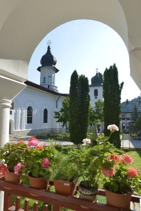 „Dacă voia lui Dumnezeu este în noi, şi Cerul este în noi, prin împlinirea poruncilor Lui”
