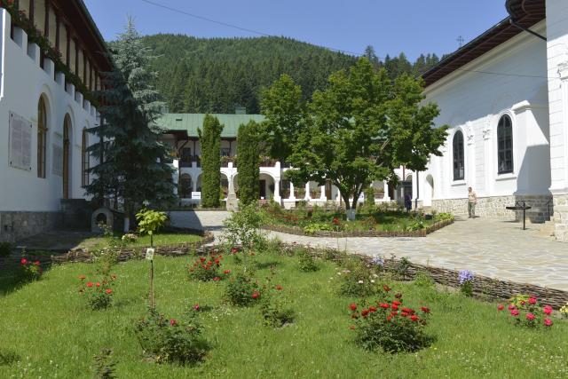 „Dacă voia lui Dumnezeu este în noi, şi Cerul este în noi, prin împlinirea poruncilor Lui”