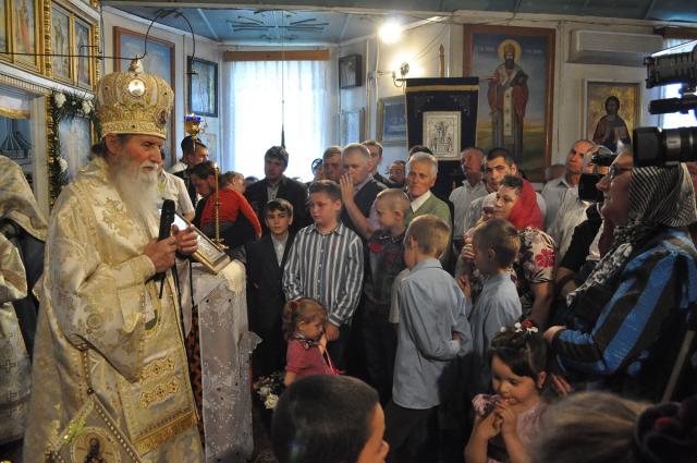 Liturghie arhierească în Parohia Hănţeşti 1, Protopopiatul Suceava 1