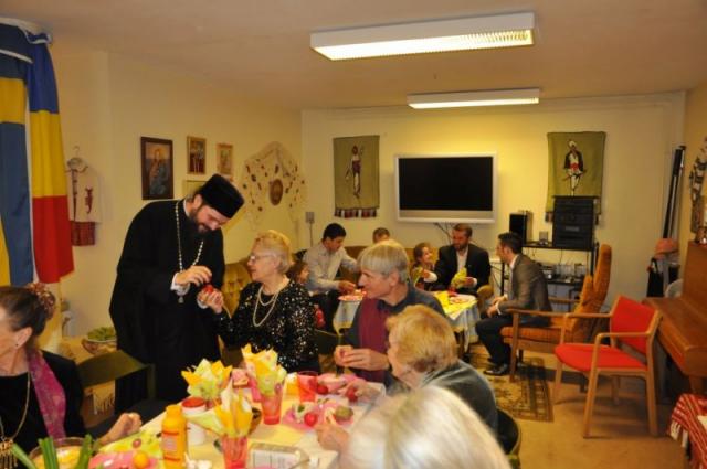Agapă pascală pentru românii pensionari din Stockholm, în a treia zi de Paşti
