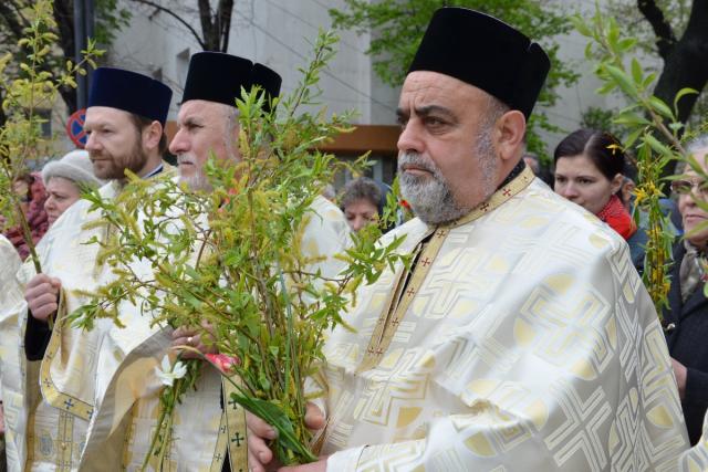 Procesiune de Florii la Iaşi: „Simţi deja momentul Învierii“