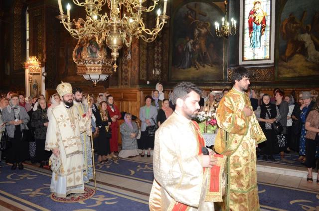 „Liturghie înălţătoare“ în Parohia Mărăţei 1