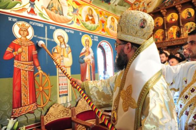 A fost sfinţit paraclisul Mănăstirii "Sf. Maria Magdalena" din localitatea Drăgăneşti