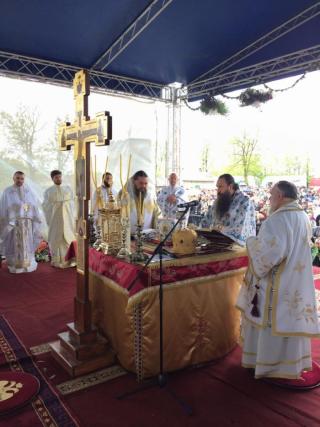 A fost sfinţit paraclisul Mănăstirii "Sf. Maria Magdalena" din localitatea Drăgăneşti