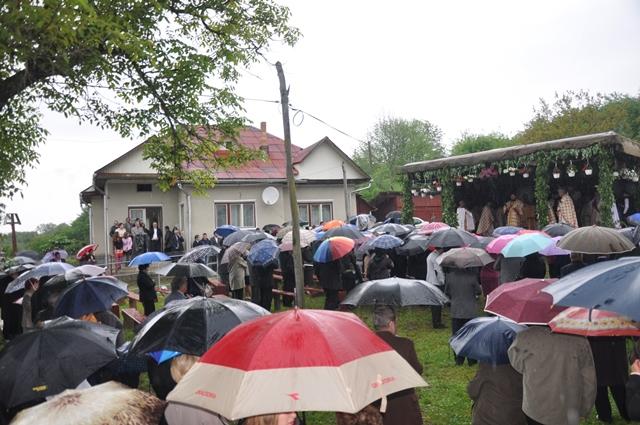Resfinţirea bisericii din parohia Cernuc