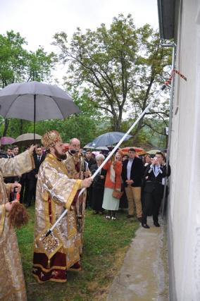 Resfinţirea bisericii din parohia Cernuc