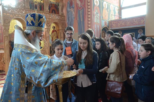 300 de elevi, la întâlnirea „Tânărul ieşean” (GALERIE FOTO)