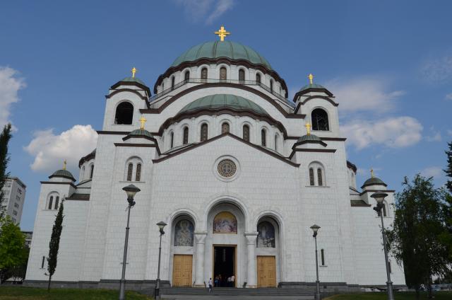 Ajutoare pentru persoanele sinistrate din Serbia