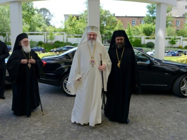 Vizita Patriarhului României la Tirana