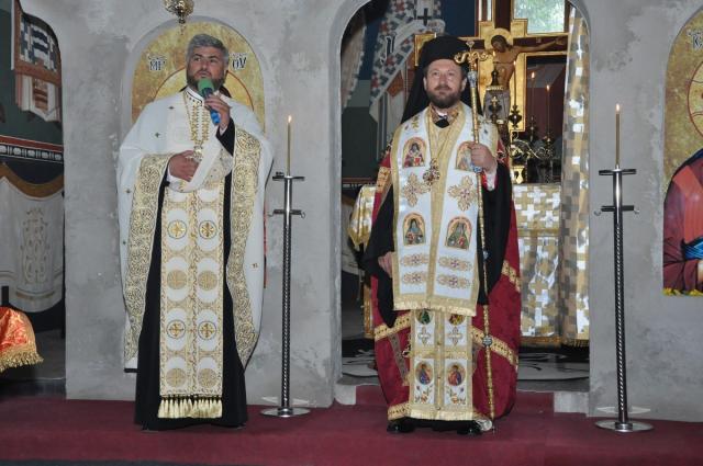 Moment aniversar în Parohia „Sfântul Iulian“ din Iaşi (GALERIE FOTO)