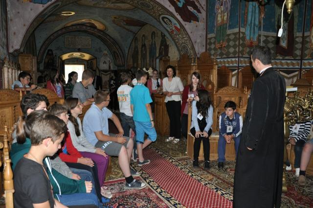 Tabără de creaţie religioasă la Mănăstirea Vorona