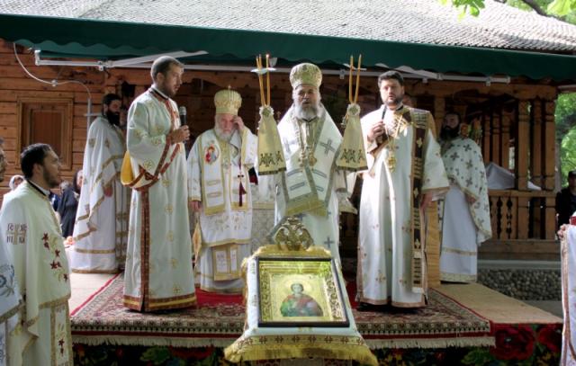 Sfântul Mucenic Pantelimon, ocrotitorul Mănăstirii Lacu-Sărat din judeţul Brăila