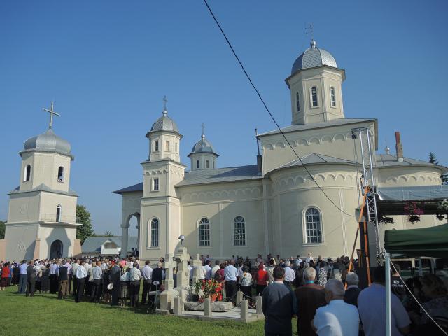 Biserica din Brusturi - Târgu Neamţ a fost resfinţită