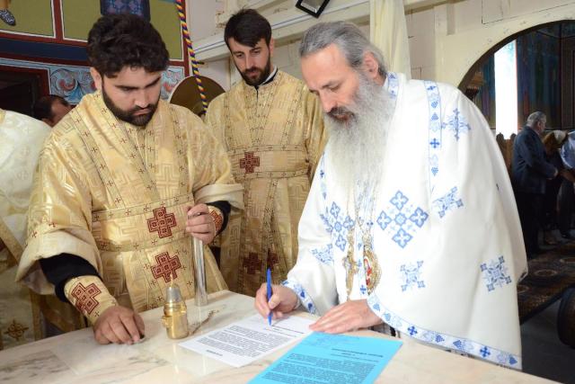 Primele slujbe arhiereşti din istoria Parohiei Oprişeni