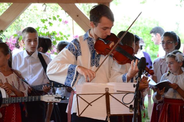 „Dintr-un anumit punct de vedere, acest sat începe să existe cu adevărat“