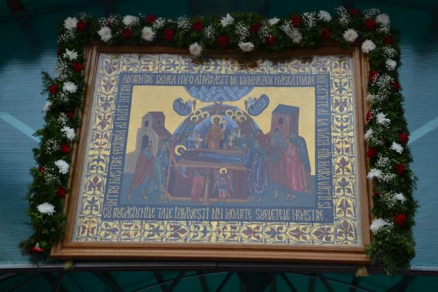 Doi ierarhi, la hramul Mănăstirii Bistriţa