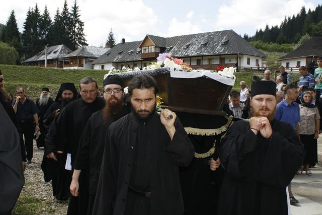 De ce a trecut la Domnul părintele Antonie, tocmai în Postul Adormirii Maicii Domnului