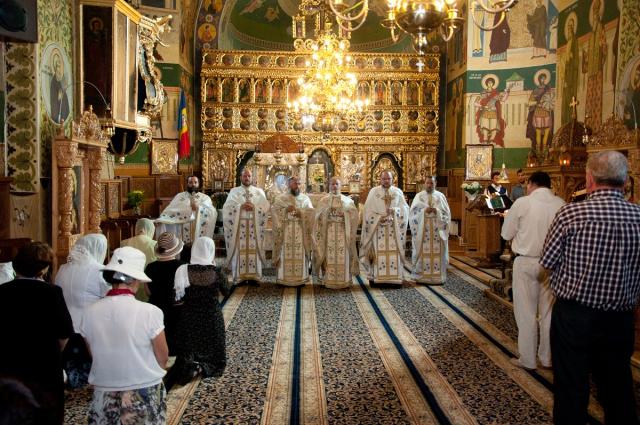 Semicentenarul Mitropolitului Visarion Puiu, la Mănăstirea Neamț și Schitul Vovidenia