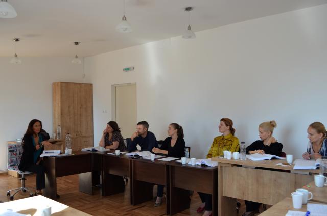 Atelier de parenting cu Urania Cremene pentru părinţii copiilor isteţi, la Şcoala „Varlaam Mitropolitul“